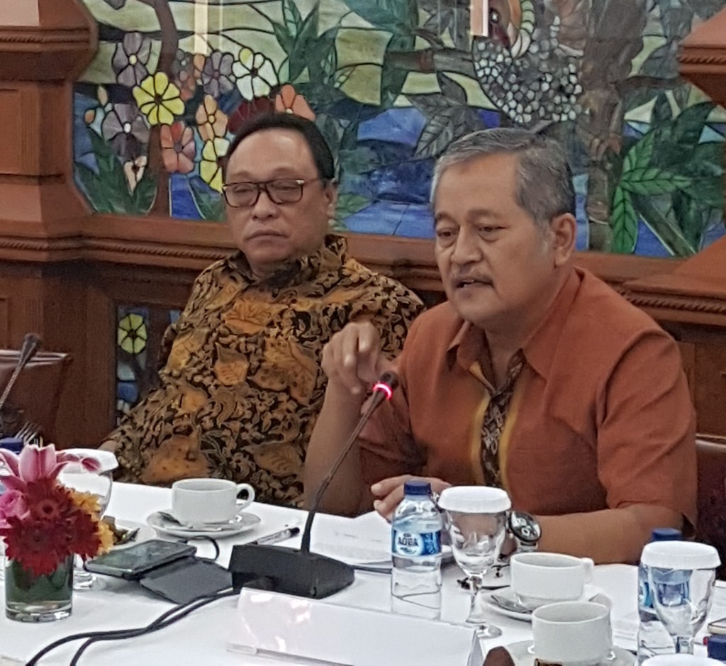 Ketua Umum DPP IKA Undip Maryono (kiri), dan Wakil Sekretaris Umum PP Kagama Sri Puryono. KAGAMA/Josep