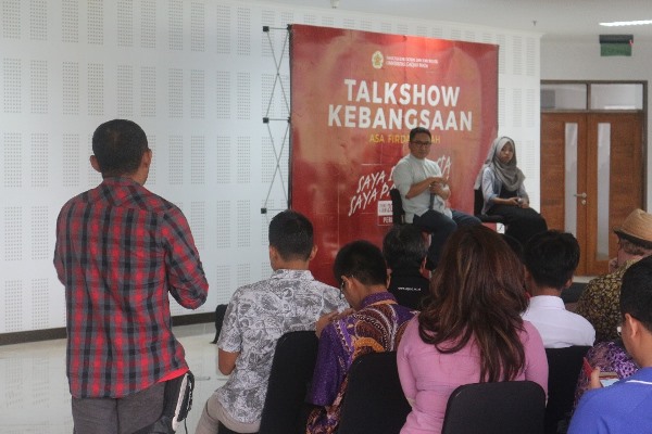 Peserta talkshow antusias mengajukan pertanyaan dan tanggapan kepada Afi (Foto Nurrokhman/KAGAMA)