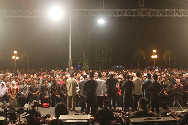 Suasana penutupan dan doa bersama (Foto Nurrokhman/KAGAMA)