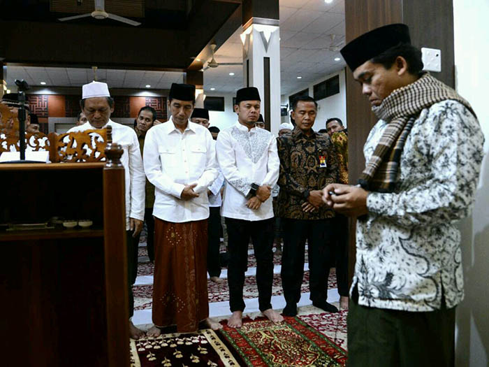 Kepala Nagara berdoa dengan khidmat bersama warga Bogor untuk perdamaian dan persatuan di Tanah Air.