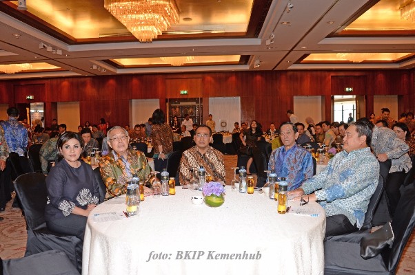 Tamu undangan dan peserta DIskusi Panel “Menyukseskan Tol Maritim Roro Service Jakarta-Surabaya” bersama Menhub Budi Karya Sumadi (Foto BKIP Kemenhub)