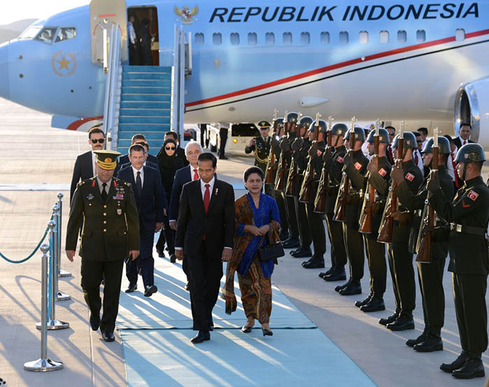 Kedatangan Presiden Joko Widodo ke Turki untuk membicarakan hubungan antarkedua negara serta kerjasama ekonomi.