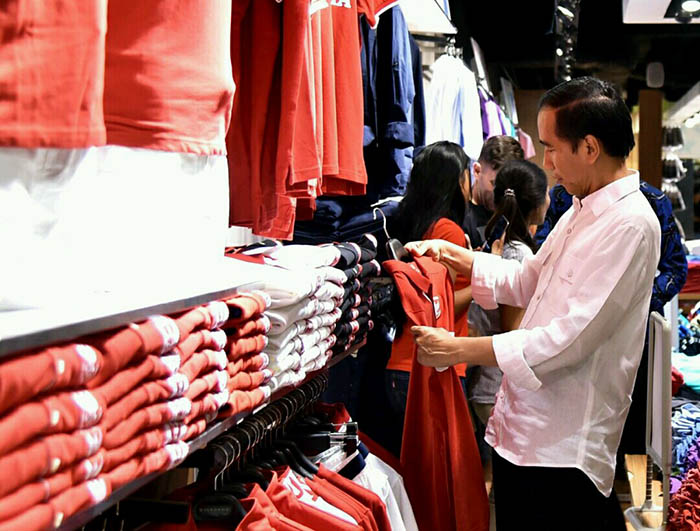 Presiden Joko Widodo menyukai produk-produk lokal berkualitas.