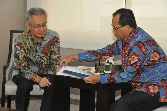 Duta Besar Jepang Masafumi Ishii dan Menhub Budi Karya Sumadi berkomitmen untuk meneruskan kerjasama  antara kedua negara guna menyelesaikan pembangunan infrastruktur transportasi di Indonesia.
