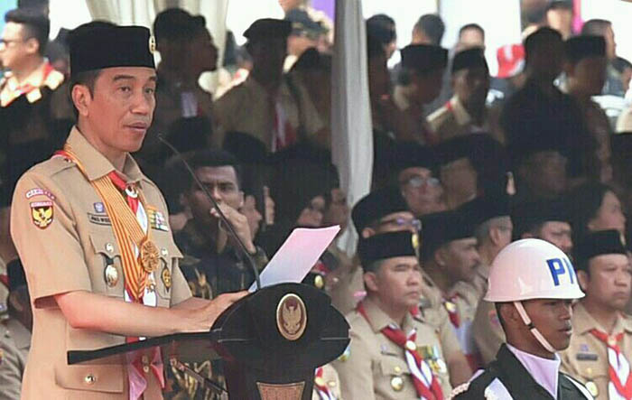 Presiden Joko Widodo berharap  agar di usianya yang ke-56 ini, semua anggota gerakan Pramuka tetap memiliki semangat juang yang tinggi.