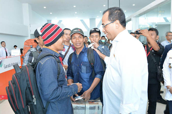 Menteri Perhubungan Budi Karya Sumadi optimis jumlah wisatawan mancanegara yang datang ke Danau Toba akan jauh lebih banyak lagi.