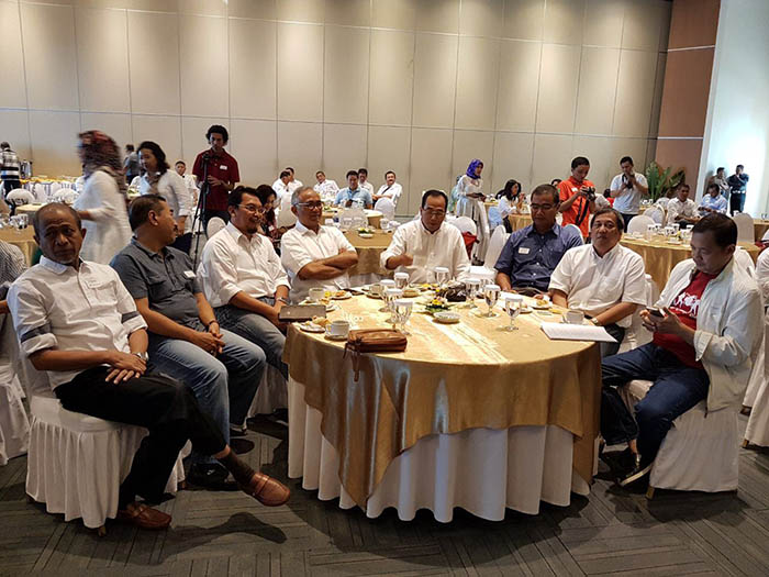 Jajaran pengurus PP KAGAMA hadir dalam acara silahturahmi dan syukuran ulang tahun  Ketua Harian PP KAGAMA Budi Karya Sumadi.