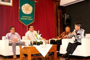 orum Nasional ke-2 Manajemen Lembaga Penelitian Indonesia: Kepemimpinan dan penguatan Manajemen Lembaga Penelitian di Perguruan Tinggi 