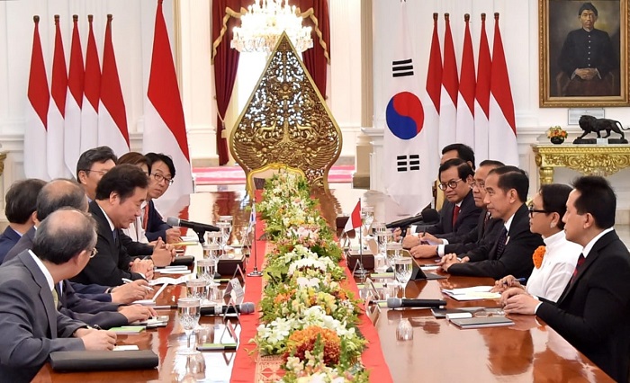 Presiden RI Joko Widodo dan Perdana Menteri Korea Selatan Lee Nak-yeon sepakat memperkuat kerjasama ekonomi antarkedua negara. Foto : Sekretariat Presiden 