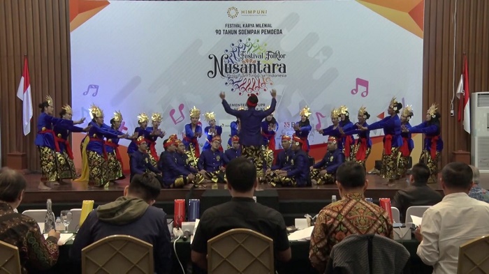 Paduan Suara Mahasiswa Universitas Gadjah Mada meraih prestasi tertinggi di ajang Festival Folklore Nusantara 2018. Foto : Istimewa