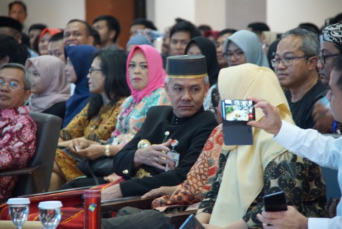 Seminar bertajuk "Pendidikan Bangsa dalam Menyiapkan SDM Indonesia Menghadapi Revolusi Industri 4.0". Foto: Taufiq