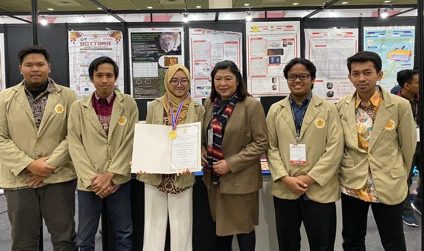 Lima mahasiswa Fakultas Teknik UGM telah memperkenalkan inovasi pembasmi hama tikus di ajang Seoul International Invention Fair (SIIF) 2019. Foto: istimewa