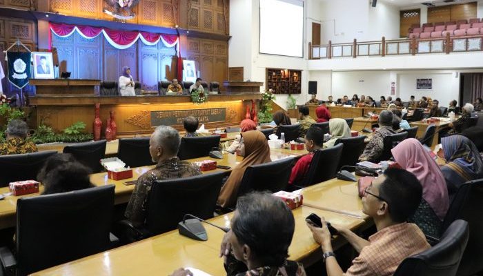 Masa depan Transportasi Kota Surakarta menjadi topik diskusi dalam rangkaian pelantikan Pengurus Cabang KAGAMA Kabupaten Sukoharjo dan Kota Surakarta masa bakti 2020-2025. Foto: Dian