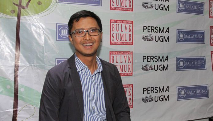 Alumnus Fakultas Filsafat UGM angkatan 1997, Ajar Edi, berkisah tentang perjalanan kariernya hingga jadi Direktur Microsoft Indonesia. Foto: Ist