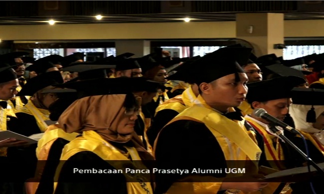 Pembacaan Pancaprasetya Alumni UGM. (Foto: Humas UGM)
