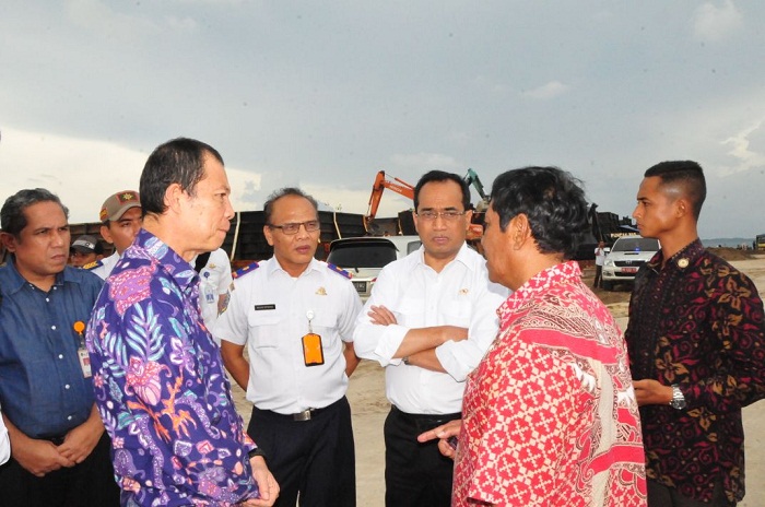 Menteri Perhubungan (Menhub) Budi Karya Sumadi tahun 2018 akan membangun Pelabuhan Tanjung Batu untuk mendukung pariwisata. (Foto: Birkom Kemenhub)