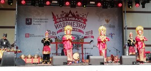 Persembahan Tari Minang di Festival Indonesia ketiga di Moskow yang berlangsung tanggal 3-5 Agustus 2018.(Foto: Dok. KBRI Moskow)
