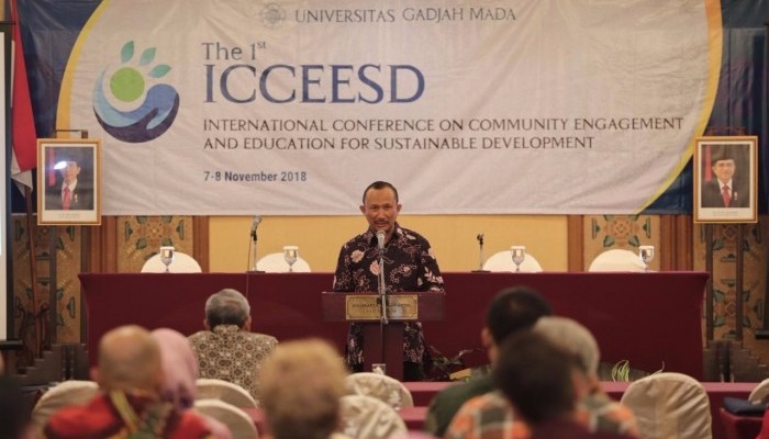 The 1st International Conference on Community Engagaement and Education for Sustainable Development .(Foto: Humas UGM)