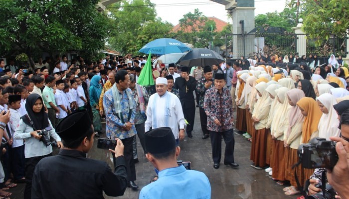 Gubernur DIY Kunjungi Pesantren di Madura, Bahas Pembangunan Bangsa.(Foto: Taufiq)