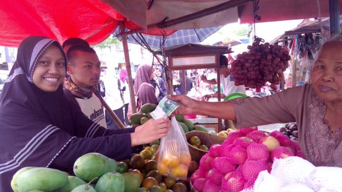 Alasan Mahasiswa UGM Suka Makan di Pasar Tradisional.(Foto: Istimewa)