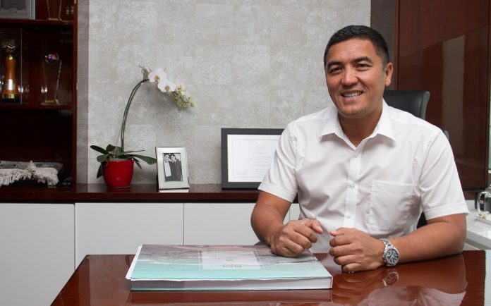 Direktur Utama PT Indonesia Tourism Development Corporation (ITDC) Abdulbar M. Mansoer diberi target membangun Kawasan Ekonomi Khusus Mandalika. Foto : Fajar/KAGAMA