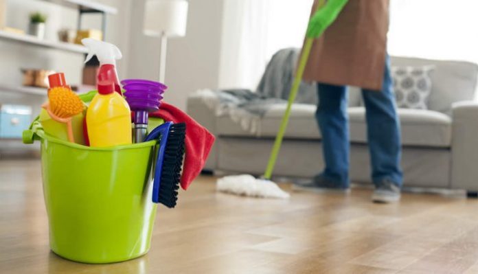 Ikuti trik jitu membersihkan kamar kos berikut ini. Foto: kerakkloset.com
