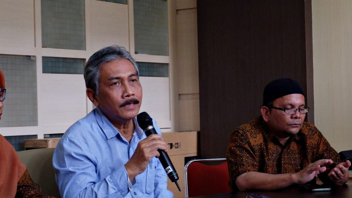 Ketua KIPBIPA Dr. Sudibyo, M.Hum berharap konferensi yang akan diselenggarakan tiga hari mendatang dapat mengeluarkan kontribusi pemanfaatan dan penjayaan Bahasa Indonesia. Foto: Kianthi