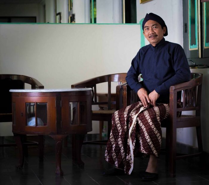 Direktur Eksekutif Dewan Kerajinan Nasional DIY, Ronni M Guritno, merupakan salah seorang pengusul Jogja sebagai kota batik dunia. Foto: Istimewa