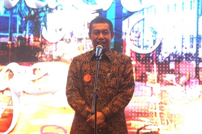 Wali Kota Yogyakarta Haryadi Suyuti memaparkan sejumlah agenda yang digelar di Kota Jogja dalam peringatan HUT Kota Yogyakarta ke-263 yang digelar Pawarta. Foto : Josep/KAGAMA