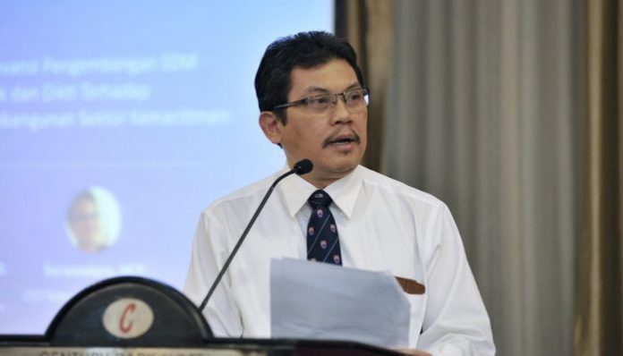 Kesempatan singkat menjadi Wakil Menteri Kesehatan RI dimanfaatkan Prof. dr. Ali Ghufron Mukti, M.Sc., Ph.D, untuk beri solusi yang menggegerkan dunia. Foto: portalmakassar.com