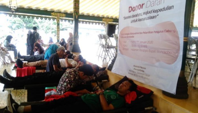 Kegiatan donor darah sukses dilaksanakan. Kegiatan tersebut sedikitnya diikuti oleh 31 orang dari lintas komunitas yang bersedia mendonorkan darahnya. Foto: Istimewa