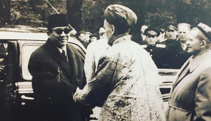 Dubes RI untuk Federasi Rusia dan Republik Belarus, M Wahid Supriyadi, menemukan fakta tentang Presiden Sukarno berkunjung ke St. Petersburg, Rusia. Foto: KBRI Moskow