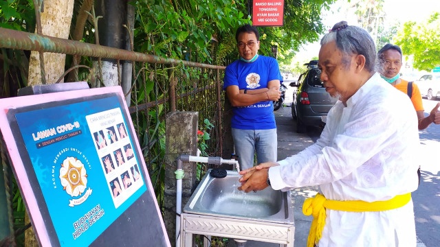 Pengda KAGAMA Bali menunjukkan antusiasme kontribusi untuk mendukung pencegahan wabah Covid-19. Foto: Kumparan