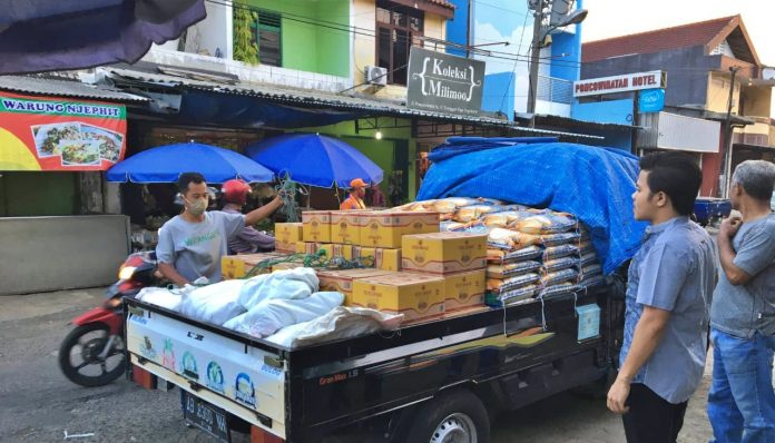 Pengda KAGAMA Aceh mengambil inisiatif untuk membantu mahasiswa yang bertahan di Jogja dan tak bisa pulang ke kampung halaman karena wabah Covid-19. Foto: KAGAMA Aceh
