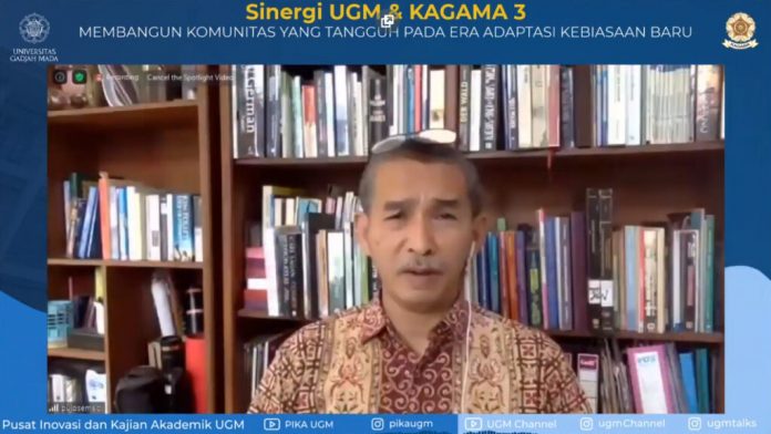 Dosen Antropologi Budaya UGM, Pujo Semedi mencontohkan sejarah sosial-ekonomi Desa Petungkriyono, Pekalongan, Jawa Tengah untuk menghadapi krisis. Foto: Ist