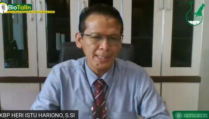 Direktur Reserse Narkoba Sumatera Selatan jebolan UGM, Kombes.Pol.Heri Istu Hariono menjelaskan narkoba jenis baru yang beredar di Indonesia. Foto: Ist