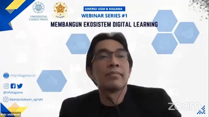 Direktur DSSDI UGM, Widyawan, Ph.D., menilai pembelajaran daring menawarkan berbagai keluwesan di era disruptif. Foto: Ist