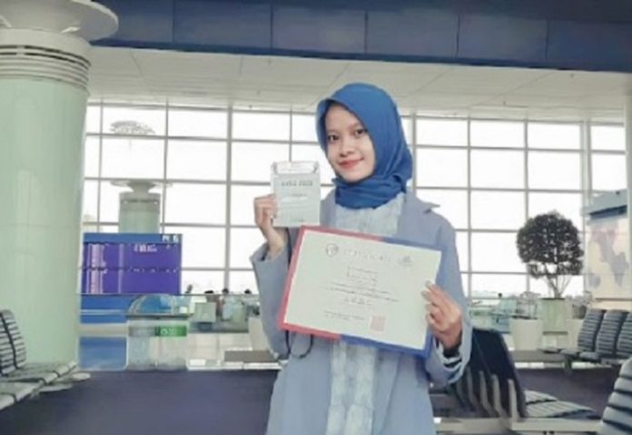 Rifkanisa Nur Faiza berhasil mengharumkan nama UGM di tingkat internasional. Foto: Humas UGM