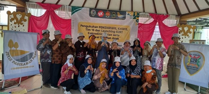 Pengukuhan Kader Kelompok Sadar Wisata (Pokdarwis), Kampung Wisata, Tim 16, Launching G2R Tetrapreneur Cokrodiningratan, dan Festival Dolanan Anak. Foto: G2R Tetrapreneur
